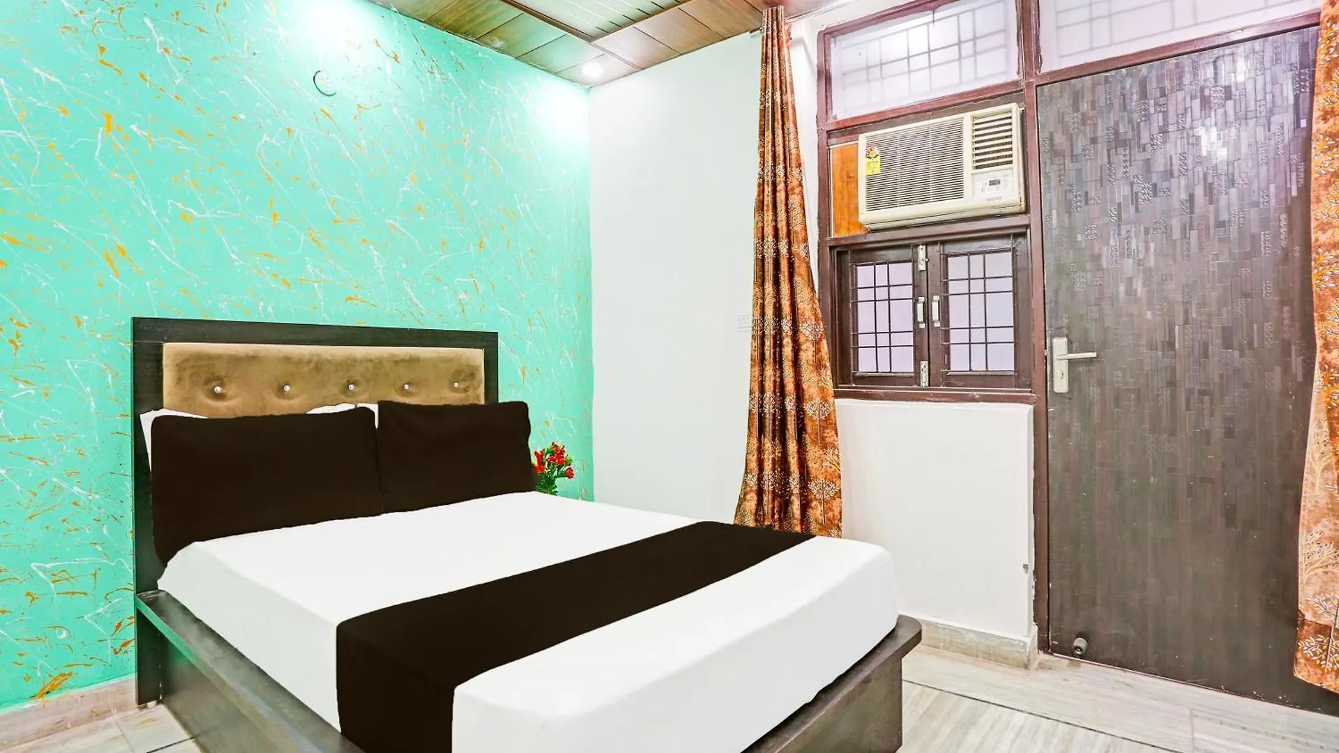 Hotel O M B Residency Delhi  0*, Delhi (National Capital Territory of India) India